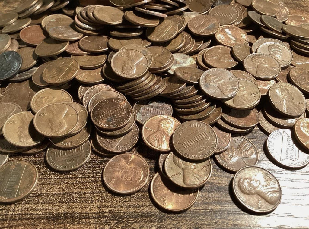 2 Lb bag LOW GRADE! Pre-1982 Copper Pennies: 95 percent Pure Lincoln Memorial Pennies! Wheat, Uncirculated, Canadian, & Foreign Possible!!